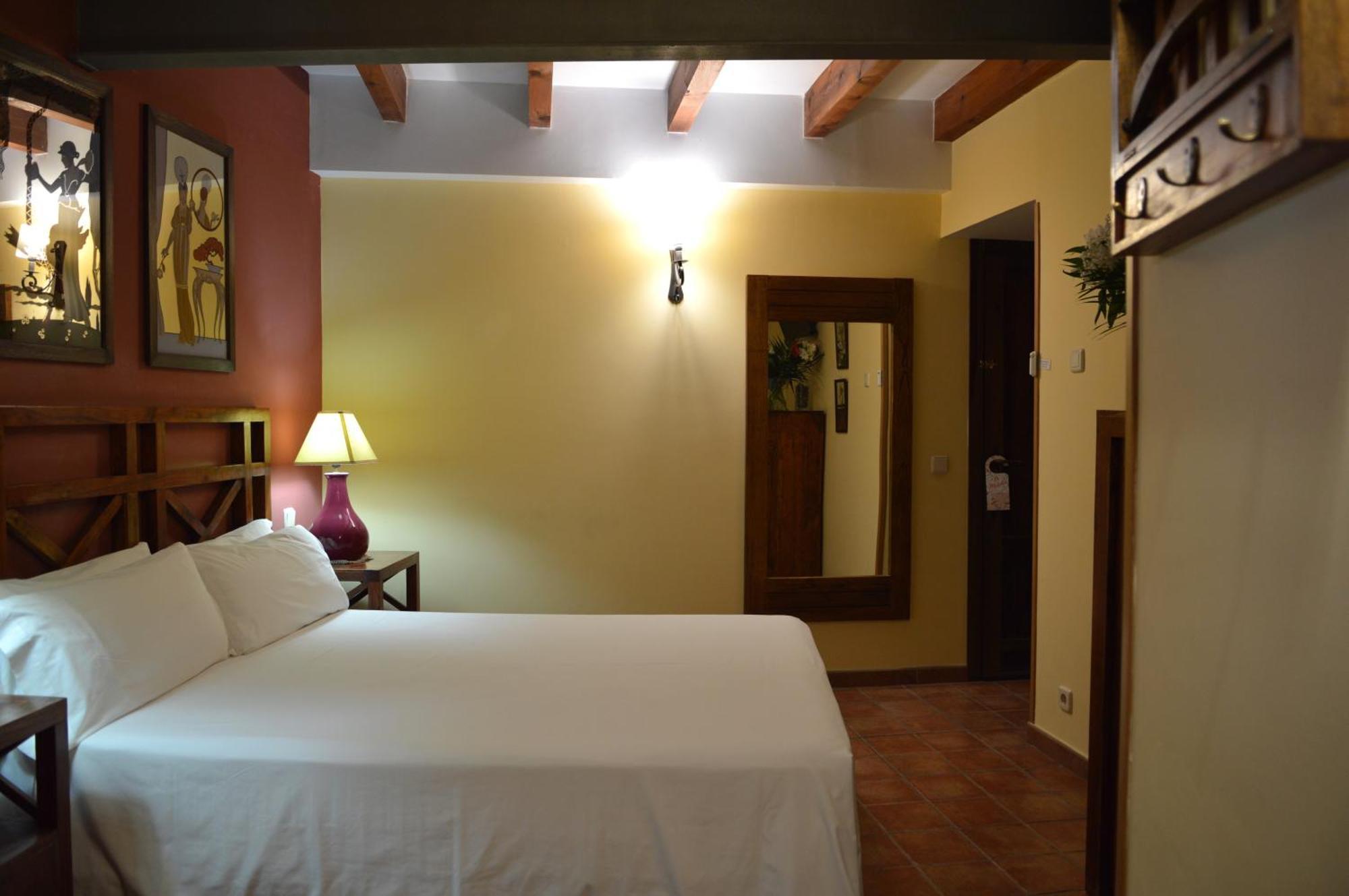 Los Cuatro Canos Siguenza Exterior foto